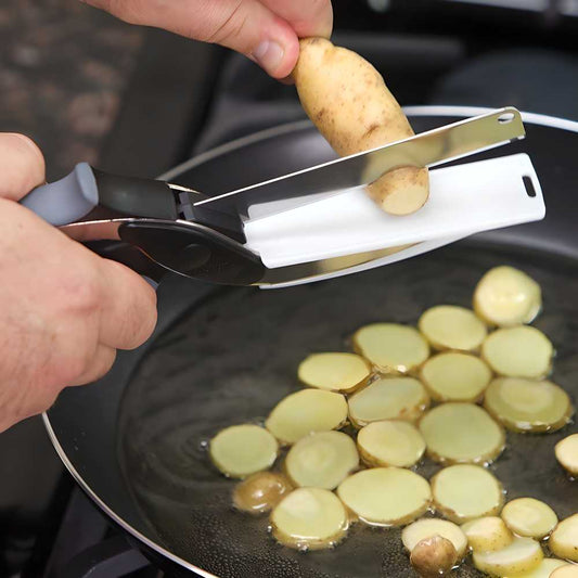 Smart 2‑in‑1 Clever Cutter – Knife & Built‑In Mini Chopping Board